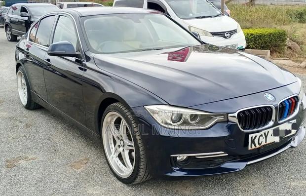 BMW 320i 2012 Blue