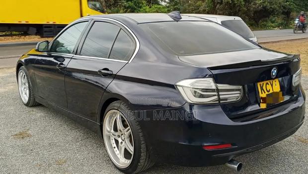 BMW 320i 2012 Blue