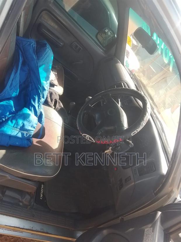 Toyota Hilux 2.5 Cab 2005 Gray