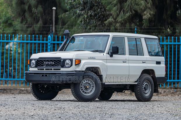 Toyota Land Cruiser 79 Series 2024 White
