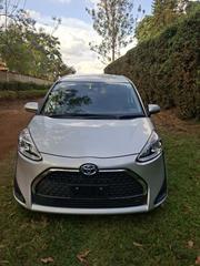 Toyota Sienta 1.5 Hybrid FWD 2019 Silver for sale