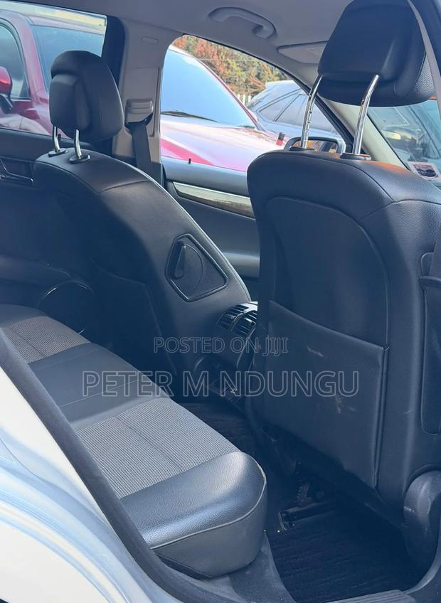 Mercedes-Benz E200 2011 White