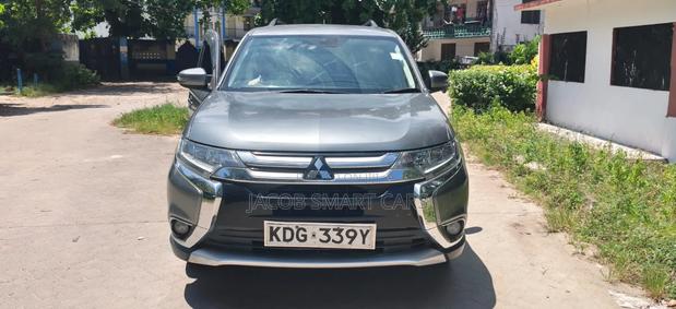 Mitsubishi Outlander 2015 Gray