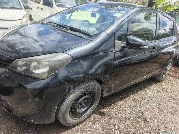 Toyota Vitz 2015 Black