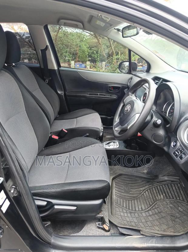 Toyota Vitz 2012 Black