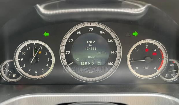 Mercedes-Benz E220 2010 Silver