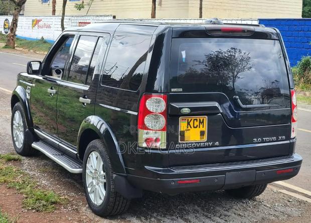 Land Rover Discovery 2010 Black