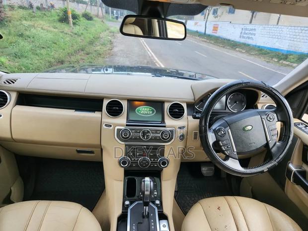 Land Rover Discovery 2010 Black