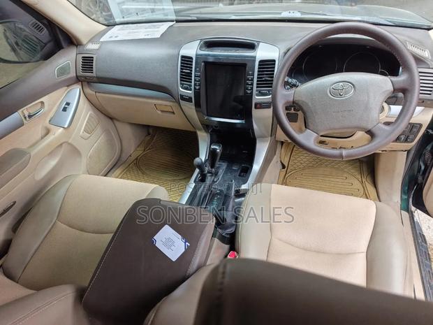 Toyota Land Cruiser Prado 2006 Green