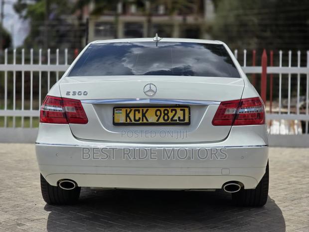 Mercedes-Benz E300 2011 White