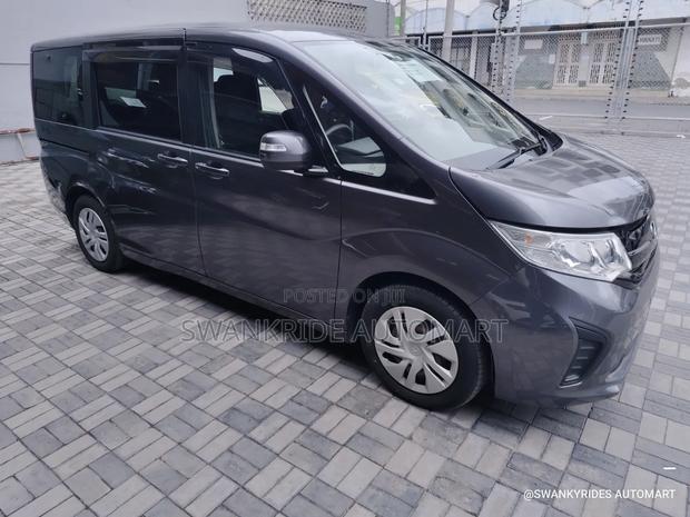 Honda Stepwgn 2019 Gray