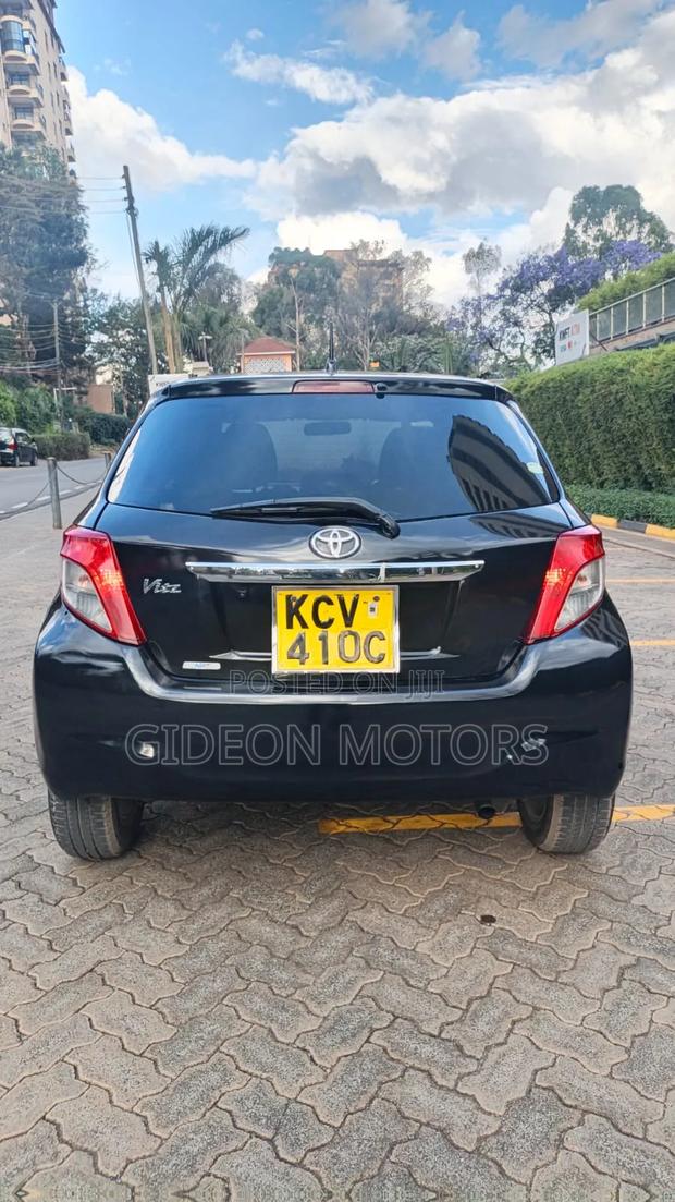 Toyota Vitz 2012 Black