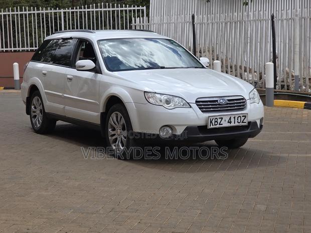 Subaru Outback 2008 White