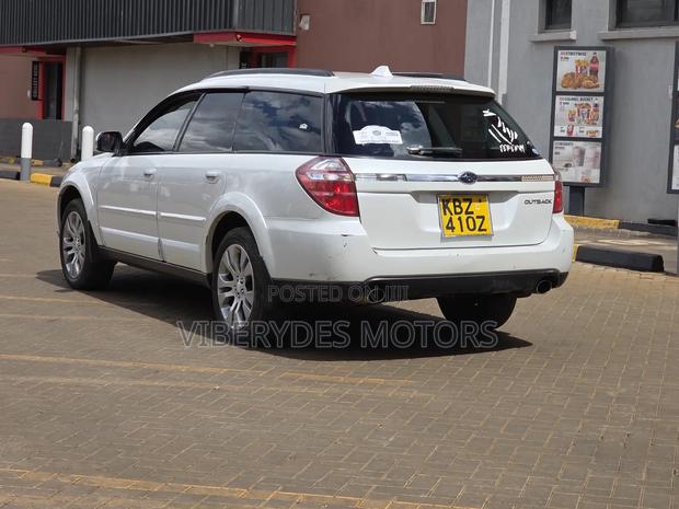 Subaru Outback 2008 White