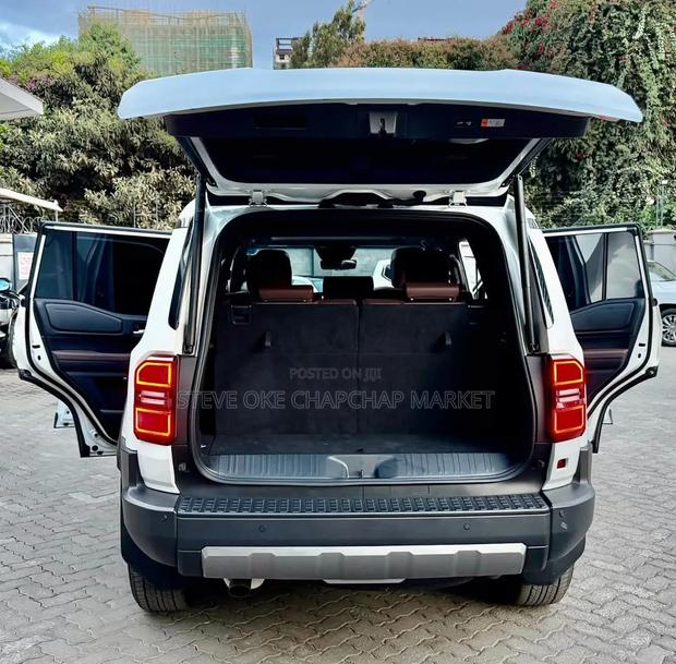 New Toyota Land Cruiser Prado 2.7 2025 White