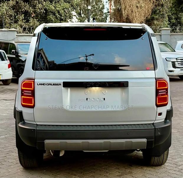 New Toyota Land Cruiser Prado 2.7 2025 White