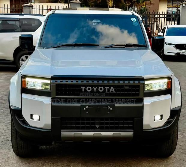 New Toyota Land Cruiser Prado 2.7 2025 White