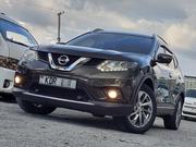 Nissan X-Trail 2.0 Petrol AWD 2017 Green for sale