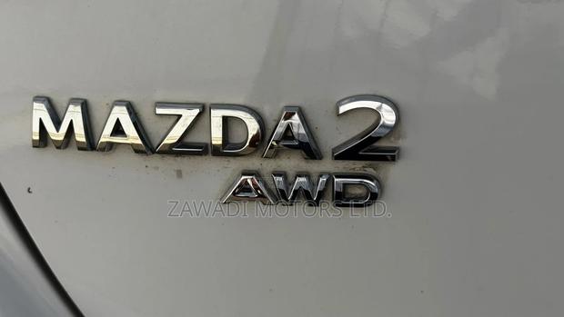 Mazda 2 2021 White