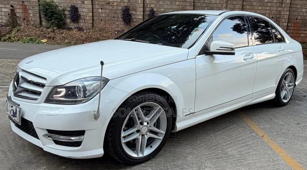 Mercedes-Benz C200 2014 White