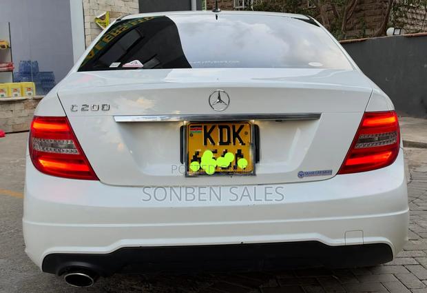 Mercedes-Benz C200 2014 White